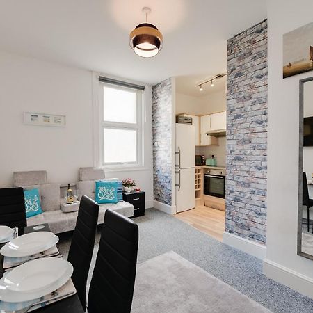 Апартаменты Dockyard Hideaway Nr Gunwharf Quays Портцмаус Экстерьер фото